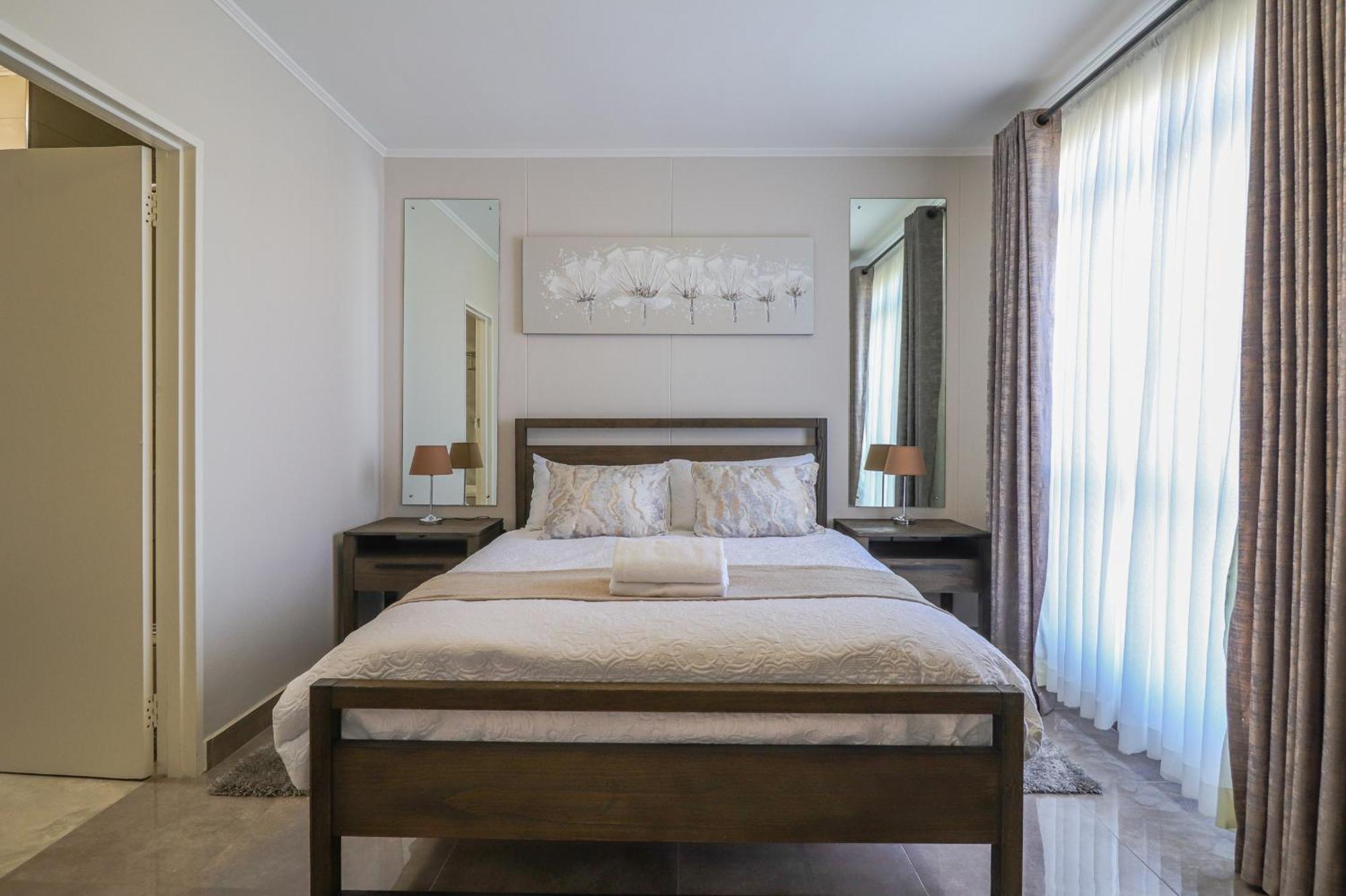 405 Portofino Eyrie * Cape Town